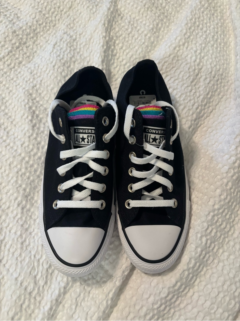 Converse unisex Black Canvas Low-Top Sneakers with colorful Accents - Picture 2 of 6